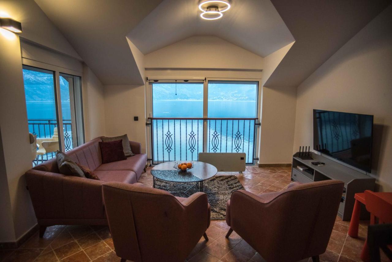 Modern Waterfront 3-Bed Apartment Donja Kostanjica Esterno foto