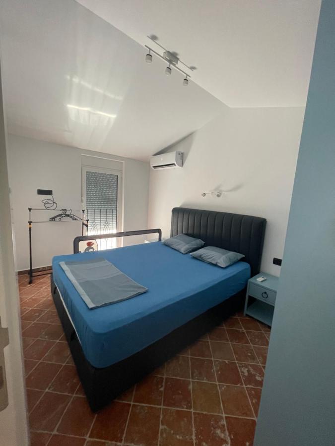 Modern Waterfront 3-Bed Apartment Donja Kostanjica Esterno foto