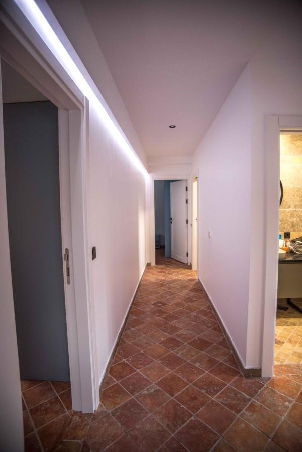 Modern Waterfront 3-Bed Apartment Donja Kostanjica Esterno foto